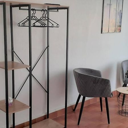 Agreable Logement Proche De La Gare Et Du Polygone Apartman Béziers Kültér fotó